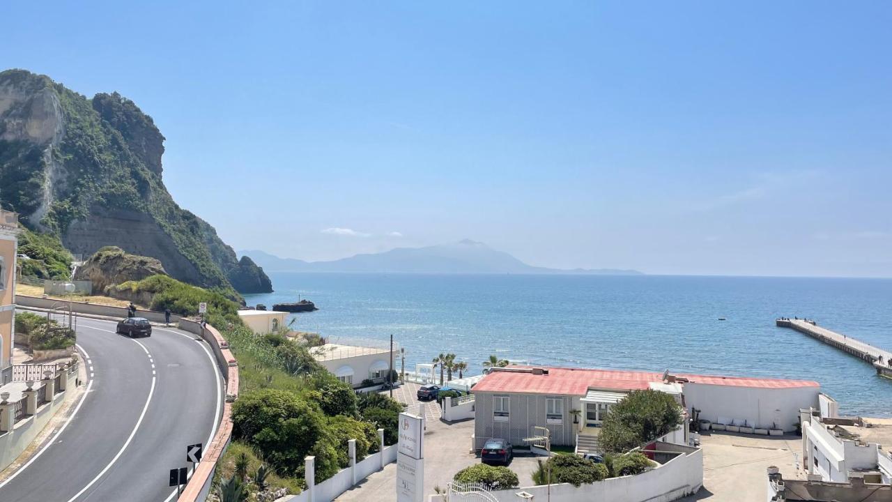 Naro Suites And Rooms Bacoli Exterior photo