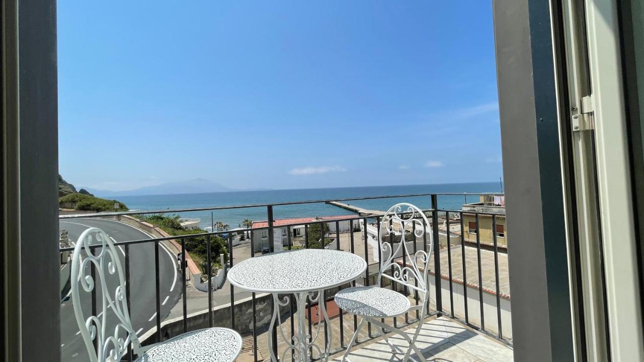 Naro Suites And Rooms Bacoli Exterior photo