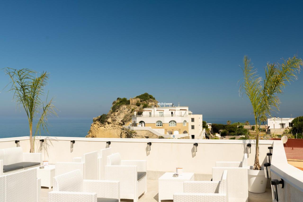 Naro Suites And Rooms Bacoli Exterior photo