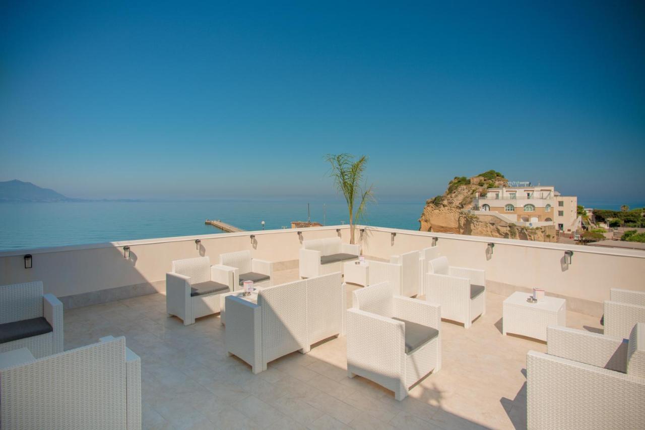 Naro Suites And Rooms Bacoli Exterior photo