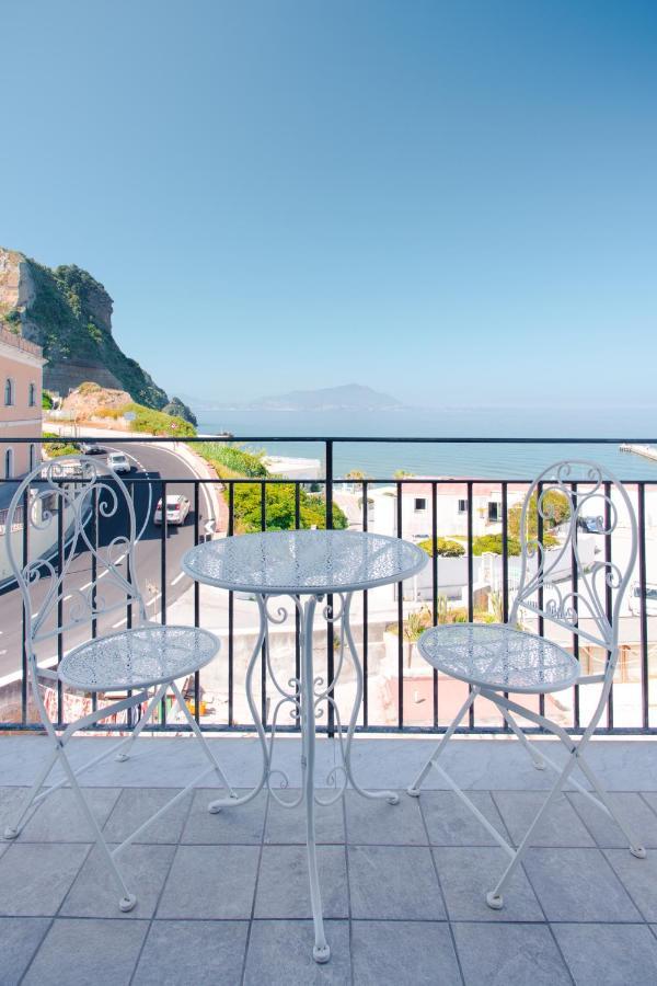 Naro Suites And Rooms Bacoli Exterior photo