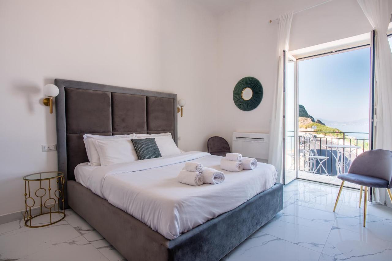 Naro Suites And Rooms Bacoli Exterior photo