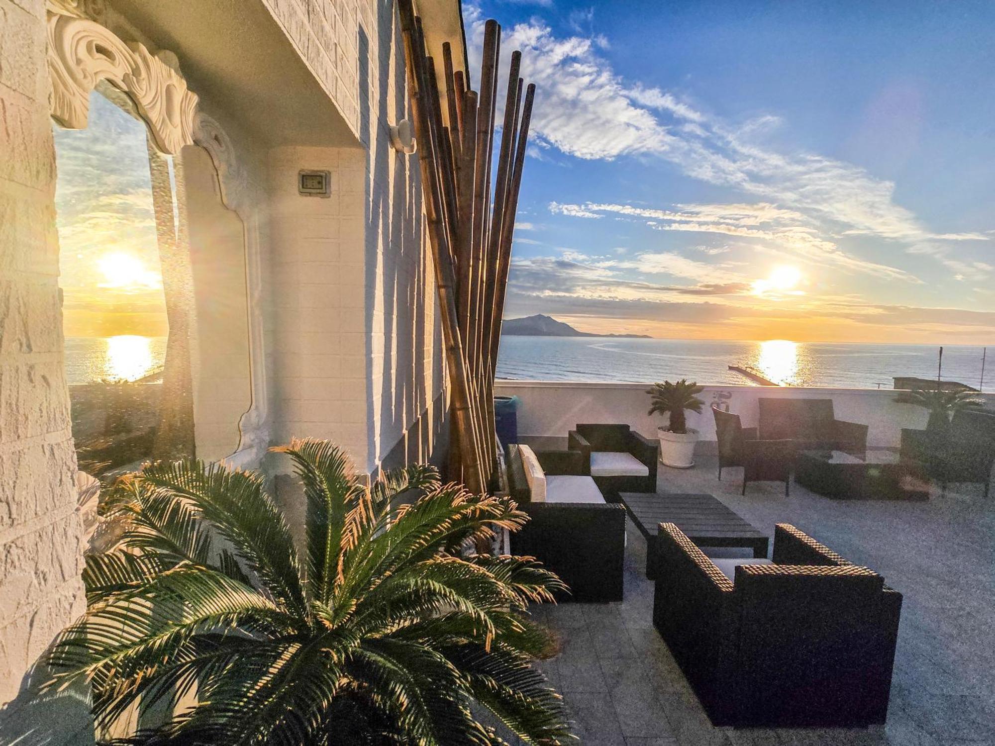 Naro Suites And Rooms Bacoli Exterior photo