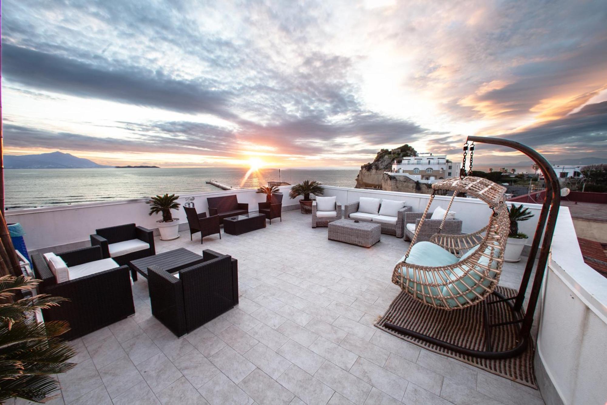 Naro Suites And Rooms Bacoli Exterior photo