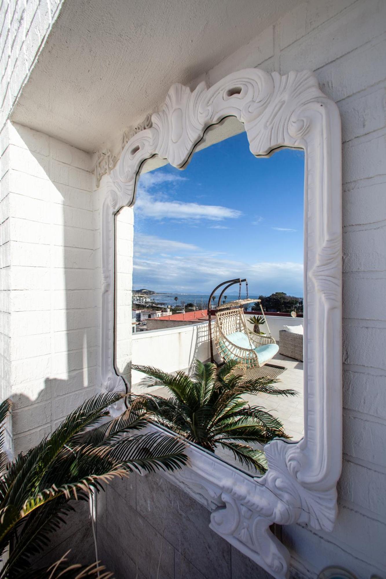 Naro Suites And Rooms Bacoli Exterior photo